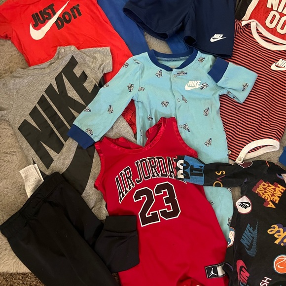 Bundle. - Picture 4 of 4